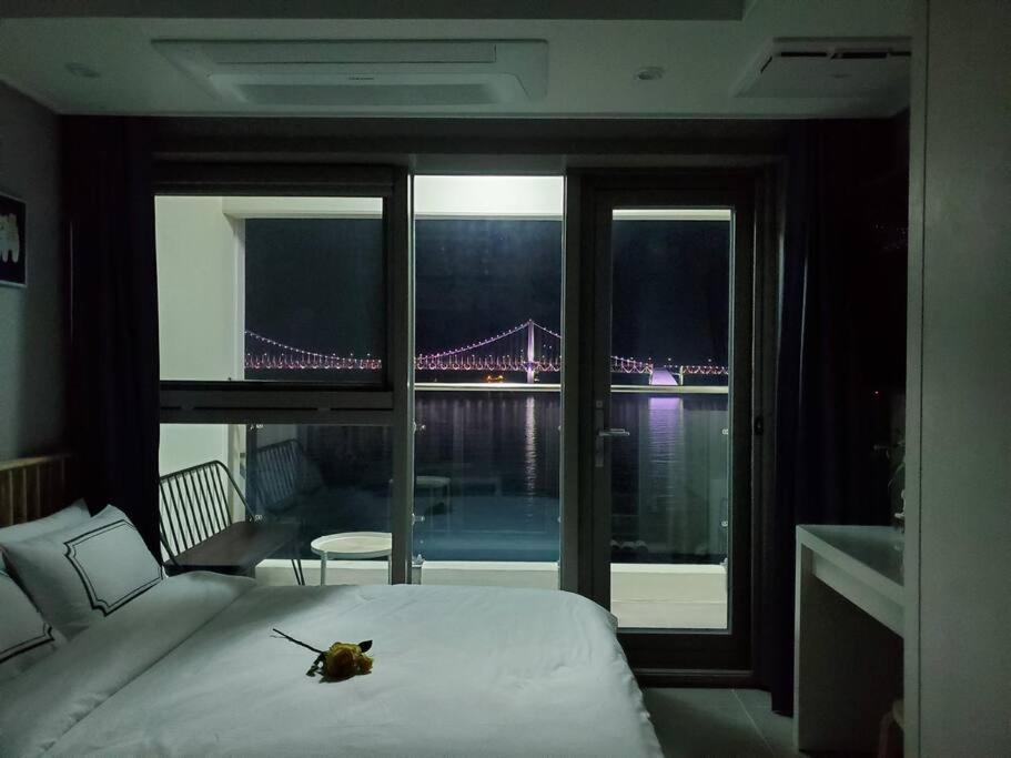 Gwangan-Ri Grand Terrace Ocean View Apartment Busan Exterior photo