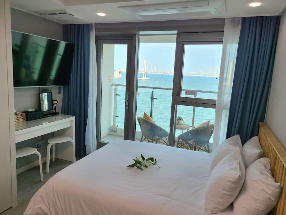 Gwangan-Ri Grand Terrace Ocean View Apartment Busan Exterior photo